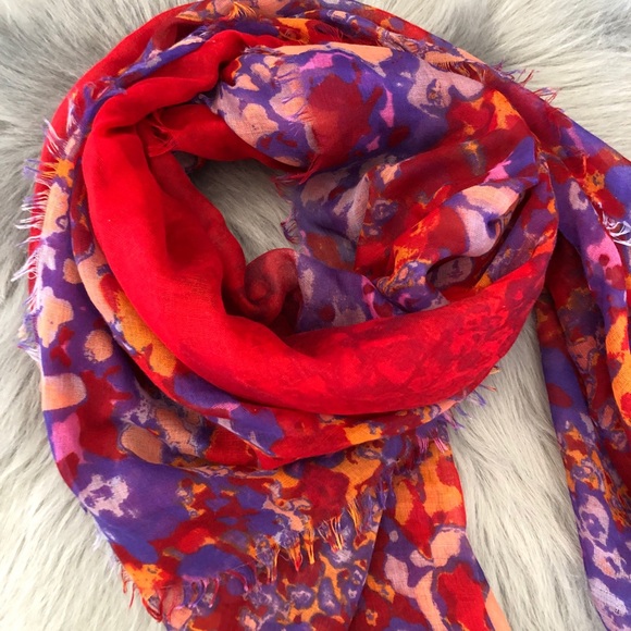 Anthropologie watercolor print scarf red, purple - Picture 3 of 8